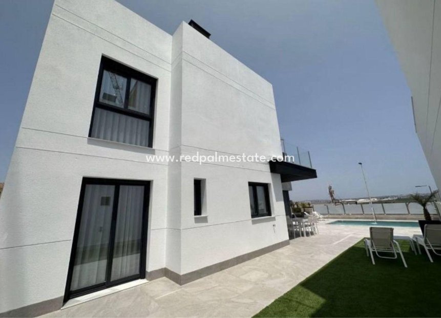 Reventa - Villa -
Torrevieja - Los balcones