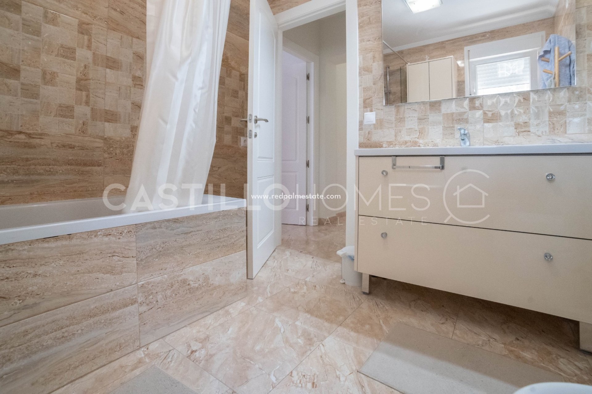 Reventa - Villa -
Torrevieja - Los balcones