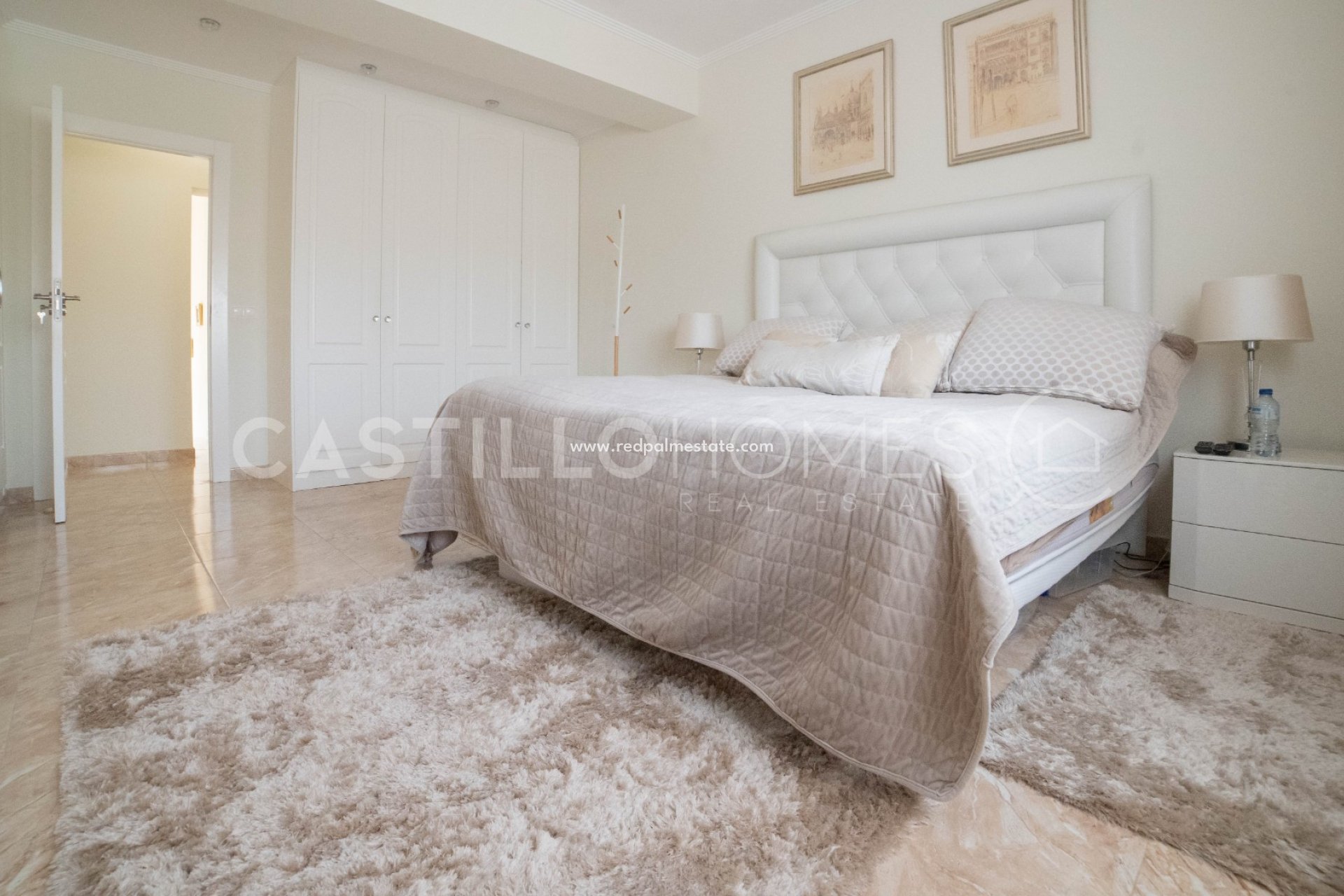 Reventa - Villa -
Torrevieja - Los balcones