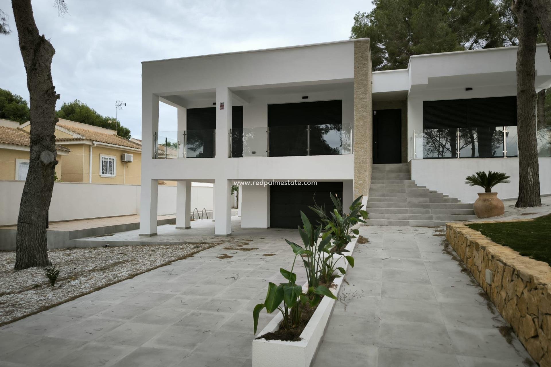 Reventa - Villa -
Torrevieja - Los balcones