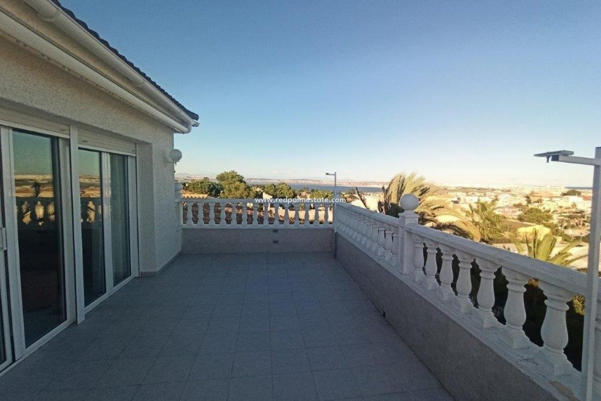 Reventa - Villa -
Torrevieja - Los Balcones