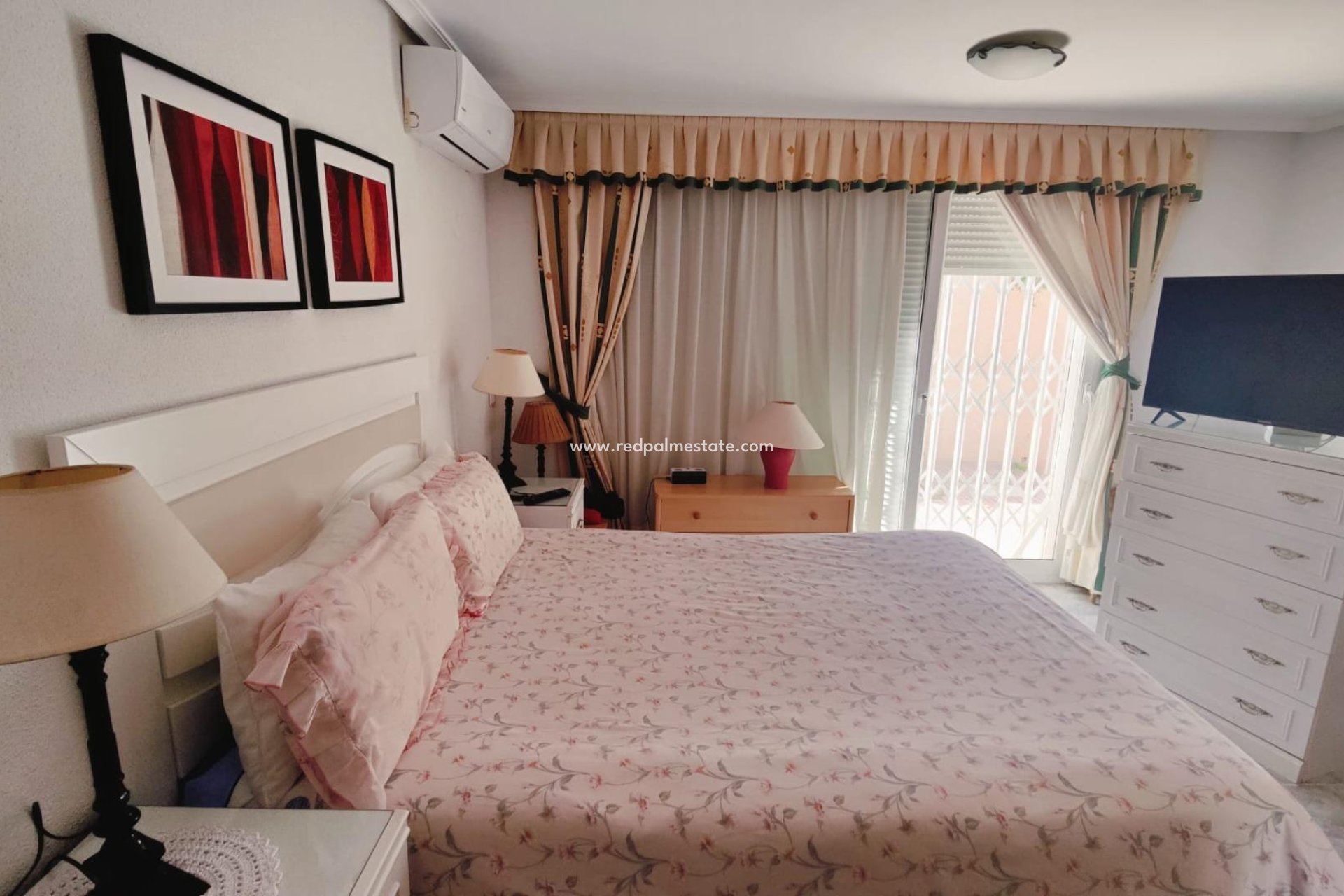 Reventa - Villa -
Torrevieja - Los balcones