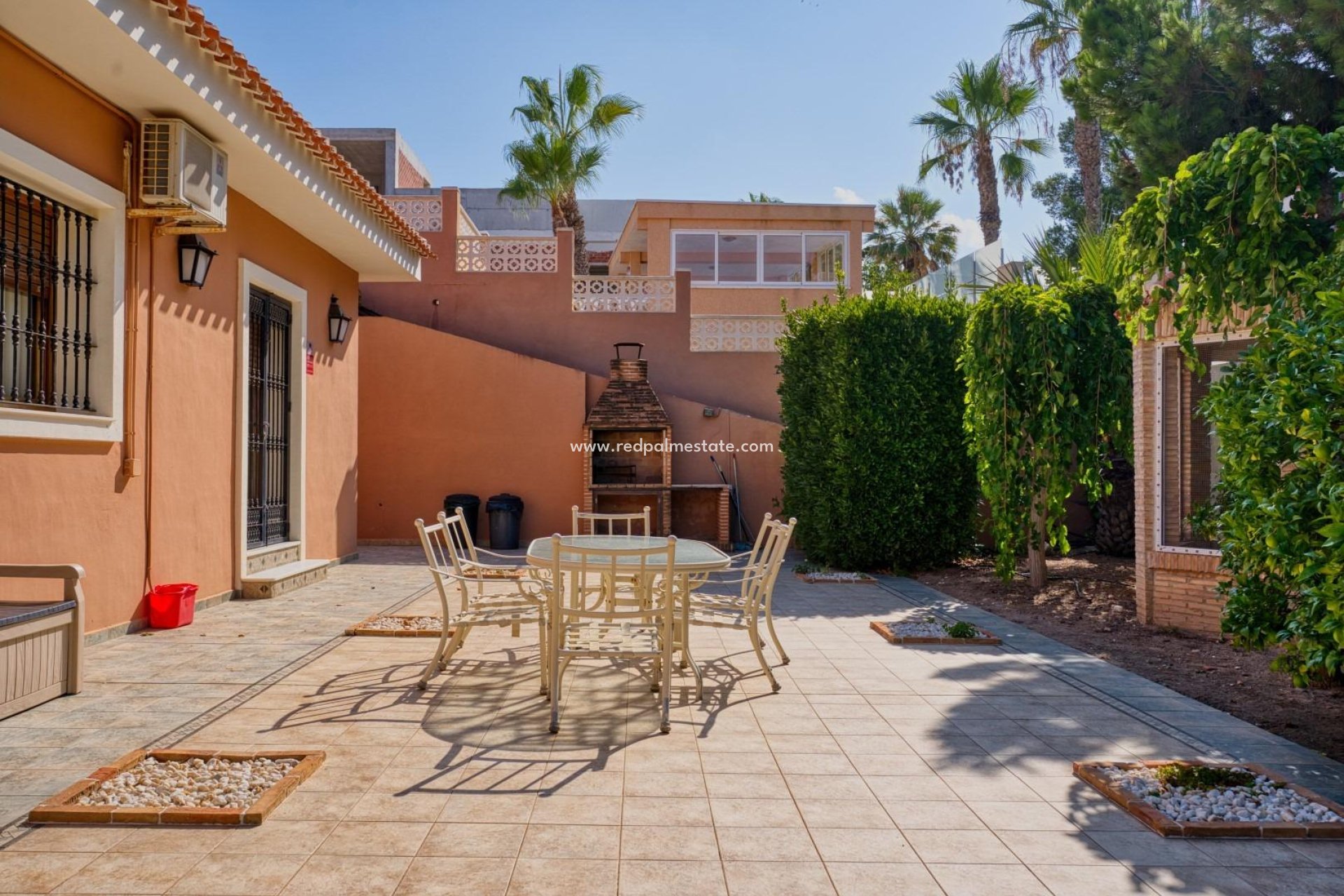 Reventa - Villa -
Torrevieja - Los balcones