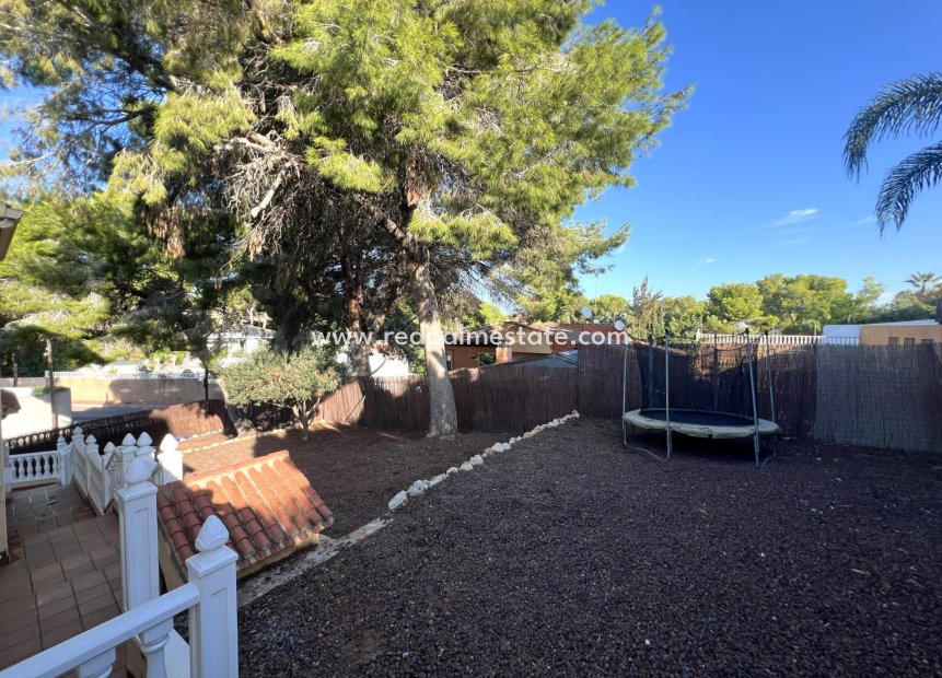 Reventa - Villa -
Torrevieja - Los balcones