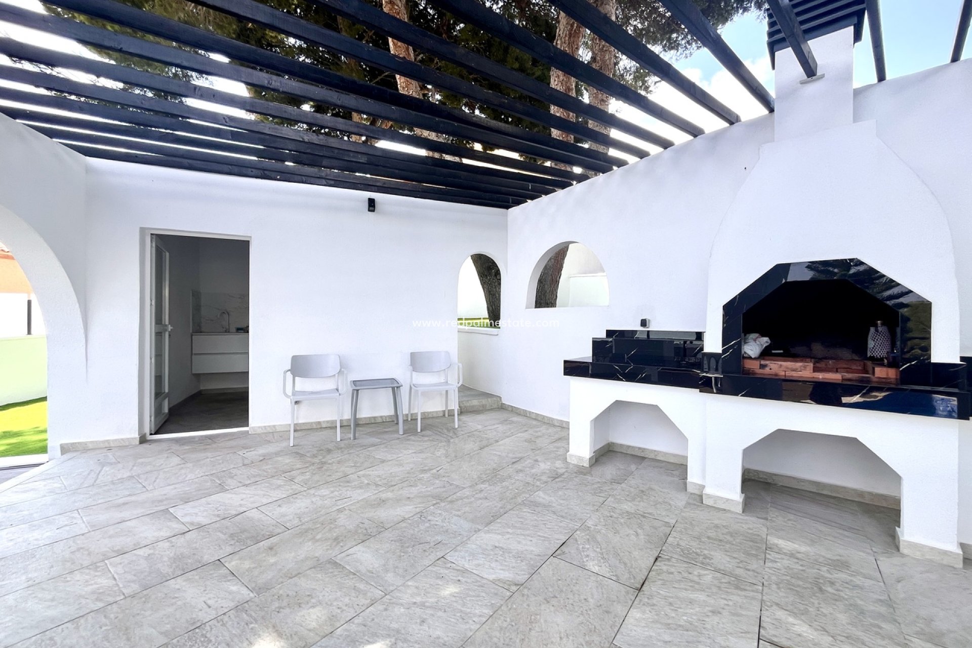 Reventa - Villa -
Torrevieja - Los balcones