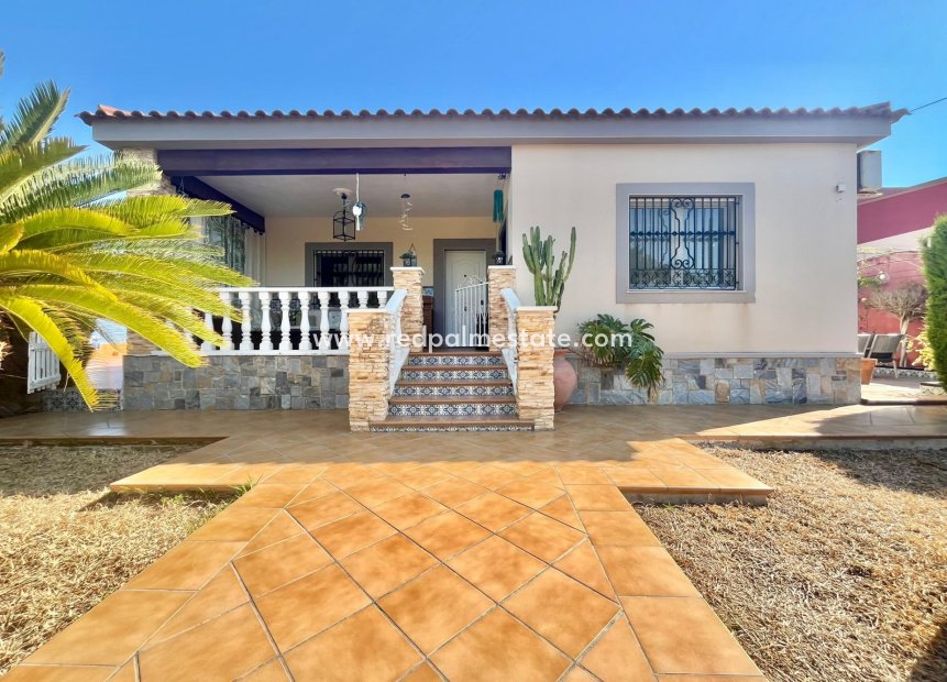 Reventa - Villa -
Torrevieja - Los balcones