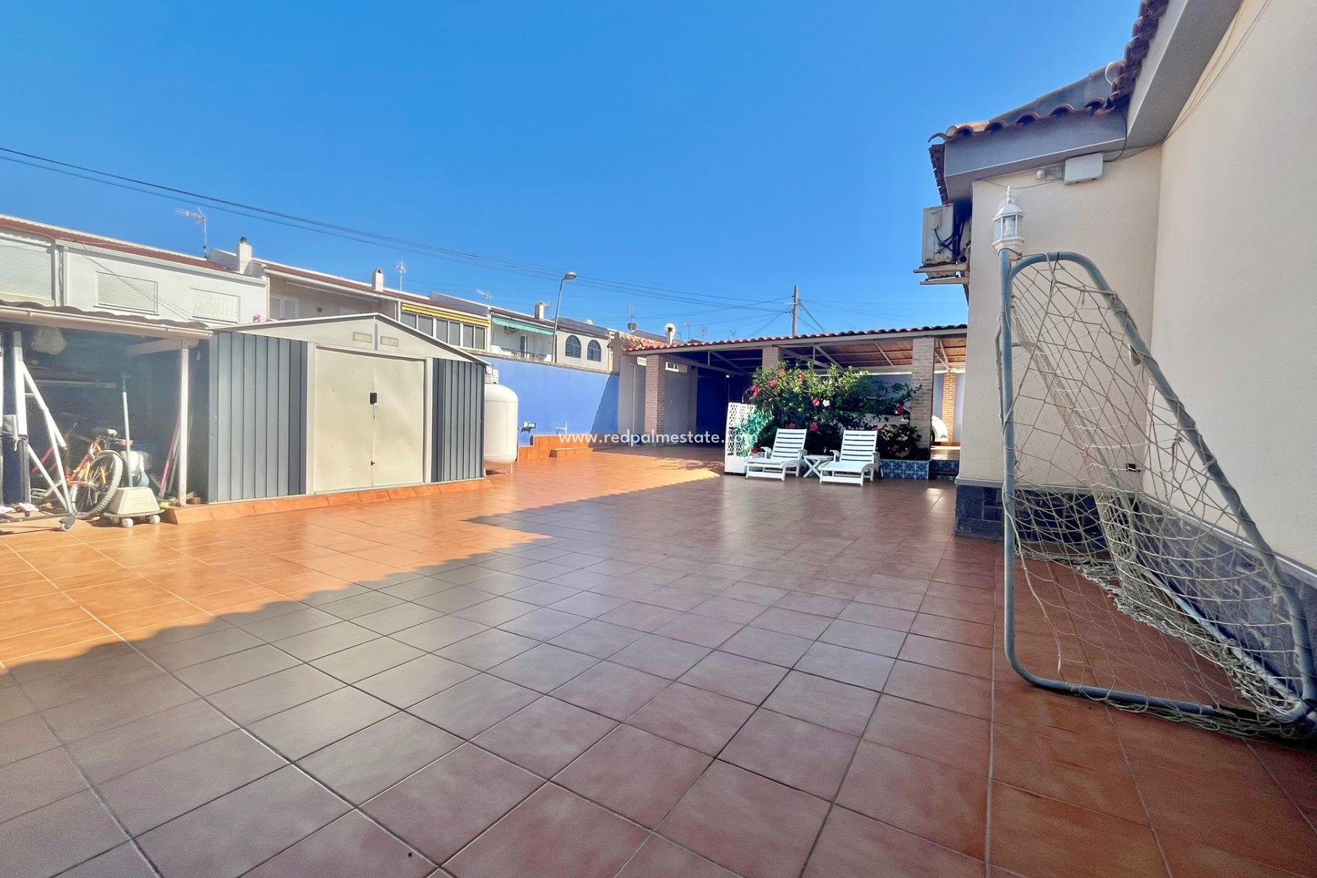 Reventa - Villa -
Torrevieja - Los balcones