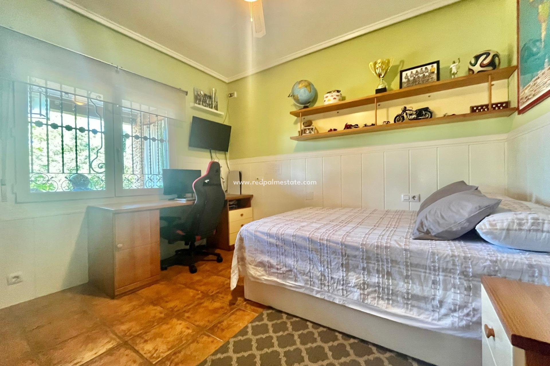 Reventa - Villa -
Torrevieja - Los balcones