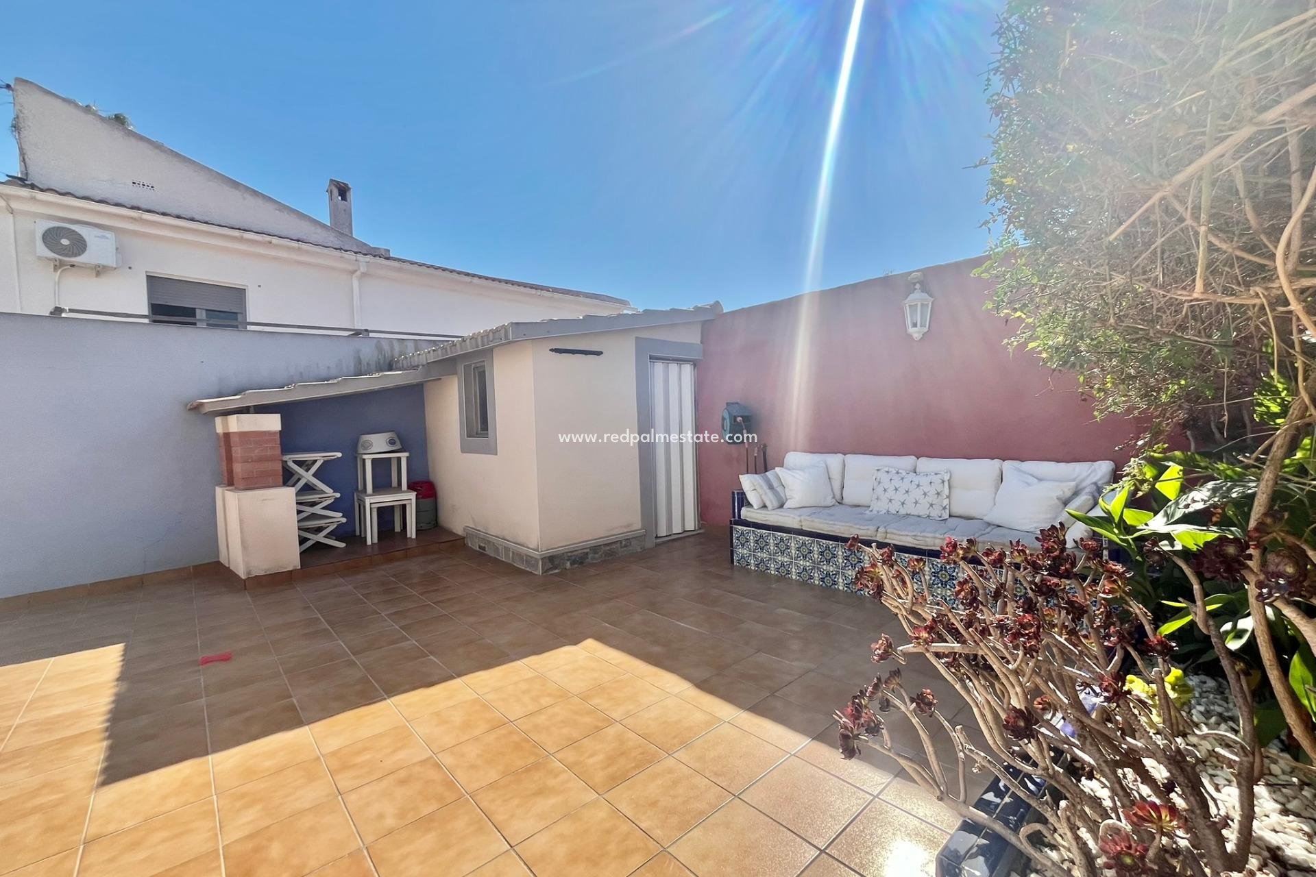 Reventa - Villa -
Torrevieja - Los balcones