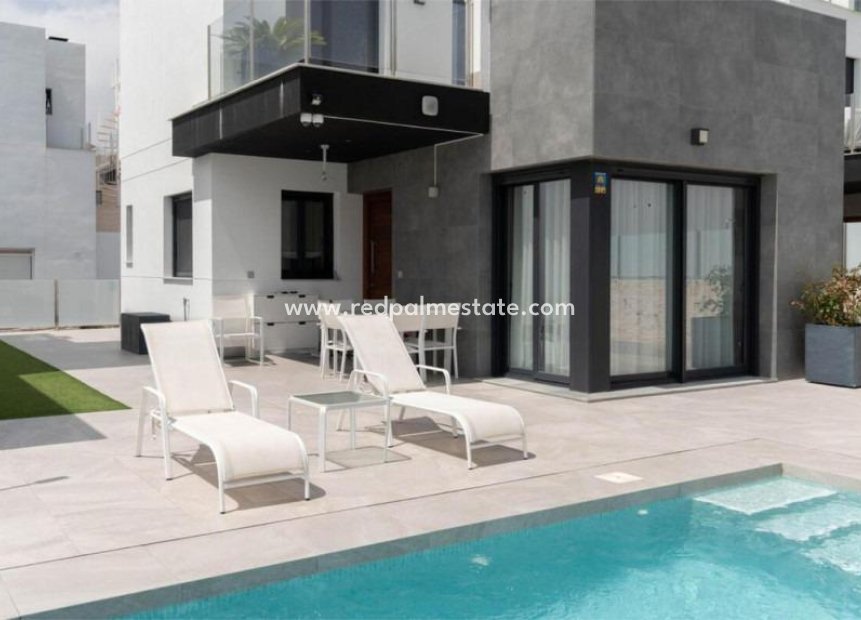 Reventa - Villa -
Torrevieja - Los balcones