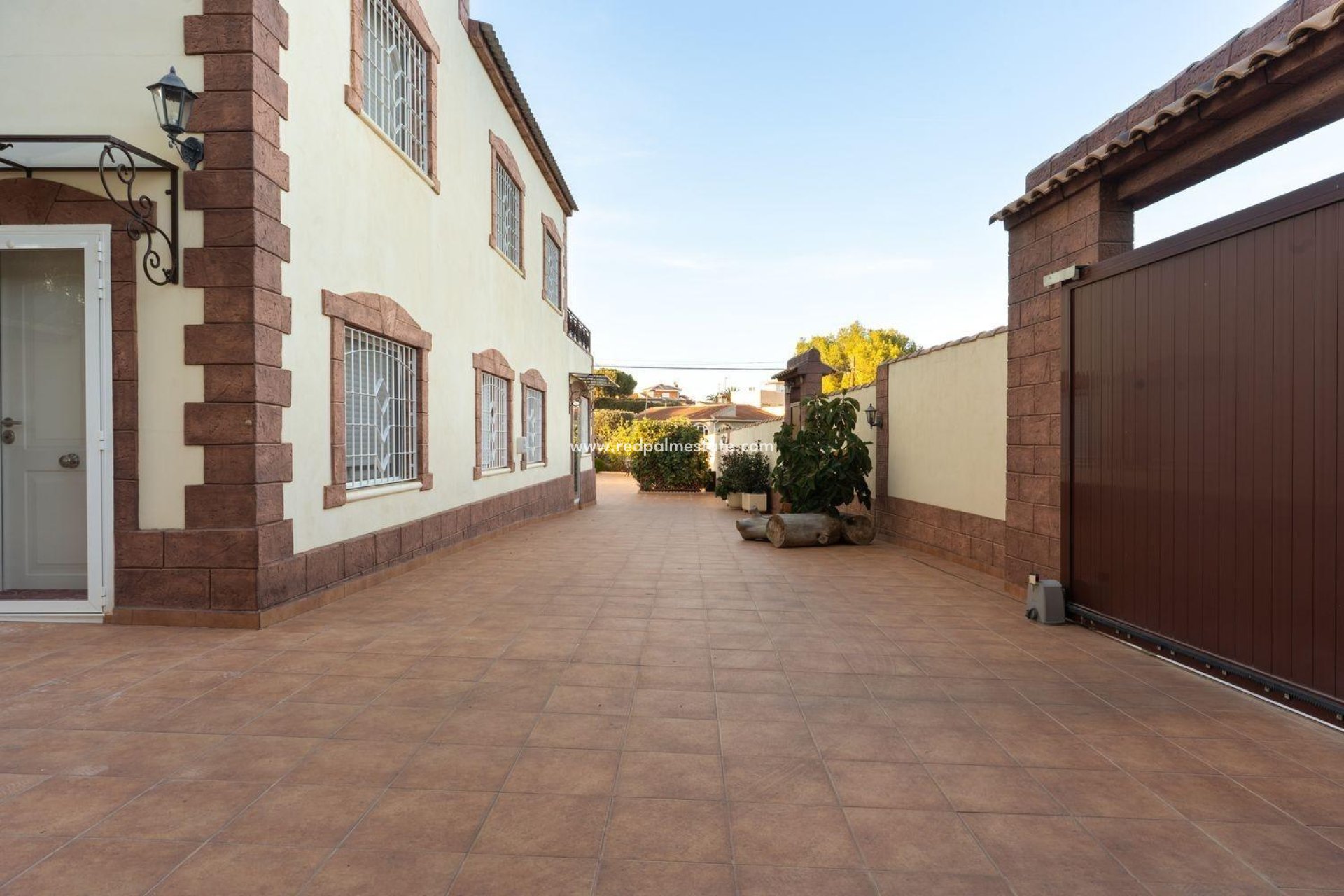 Reventa - Villa -
Torrevieja - Los balcones