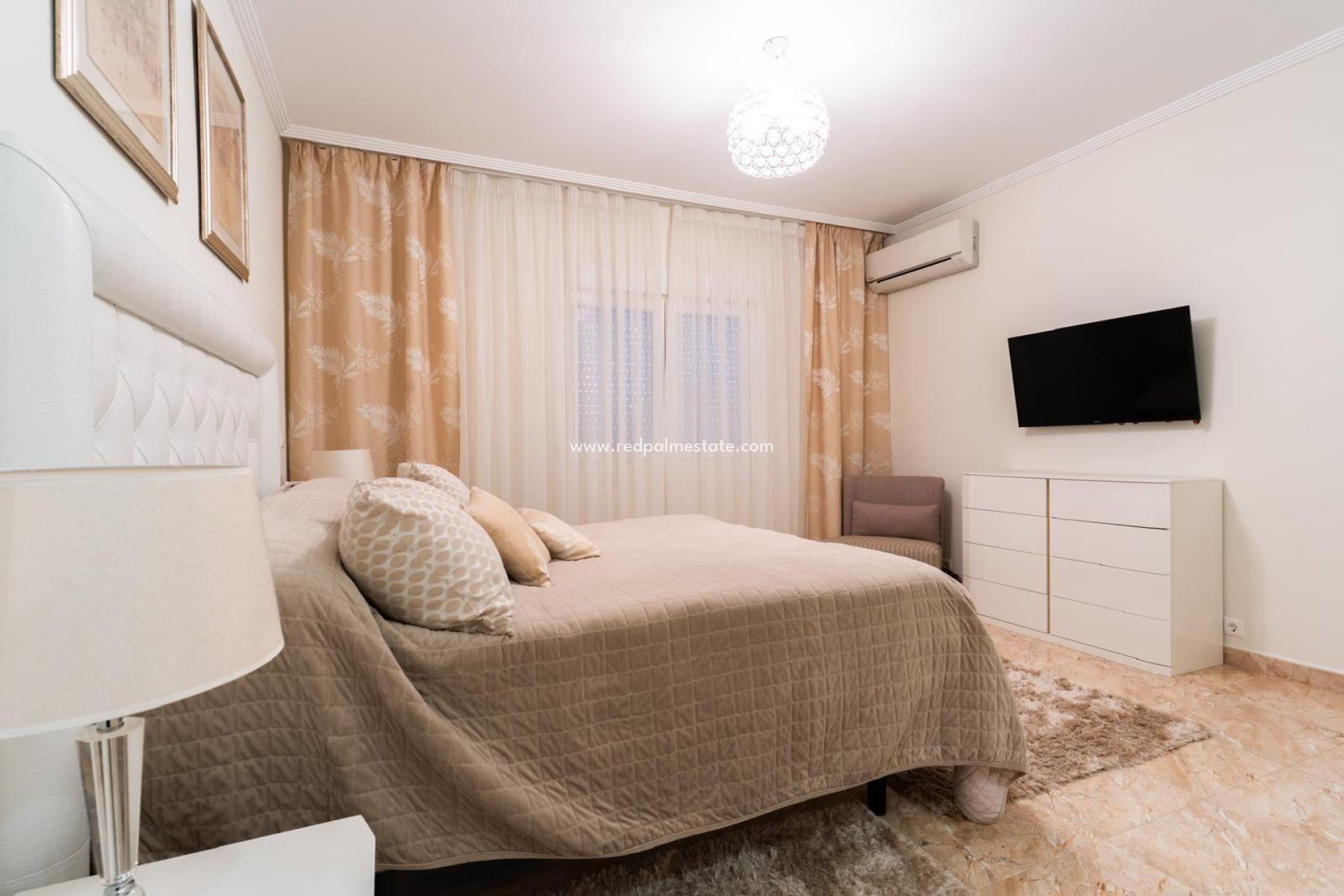 Reventa - Villa -
Torrevieja - Los balcones