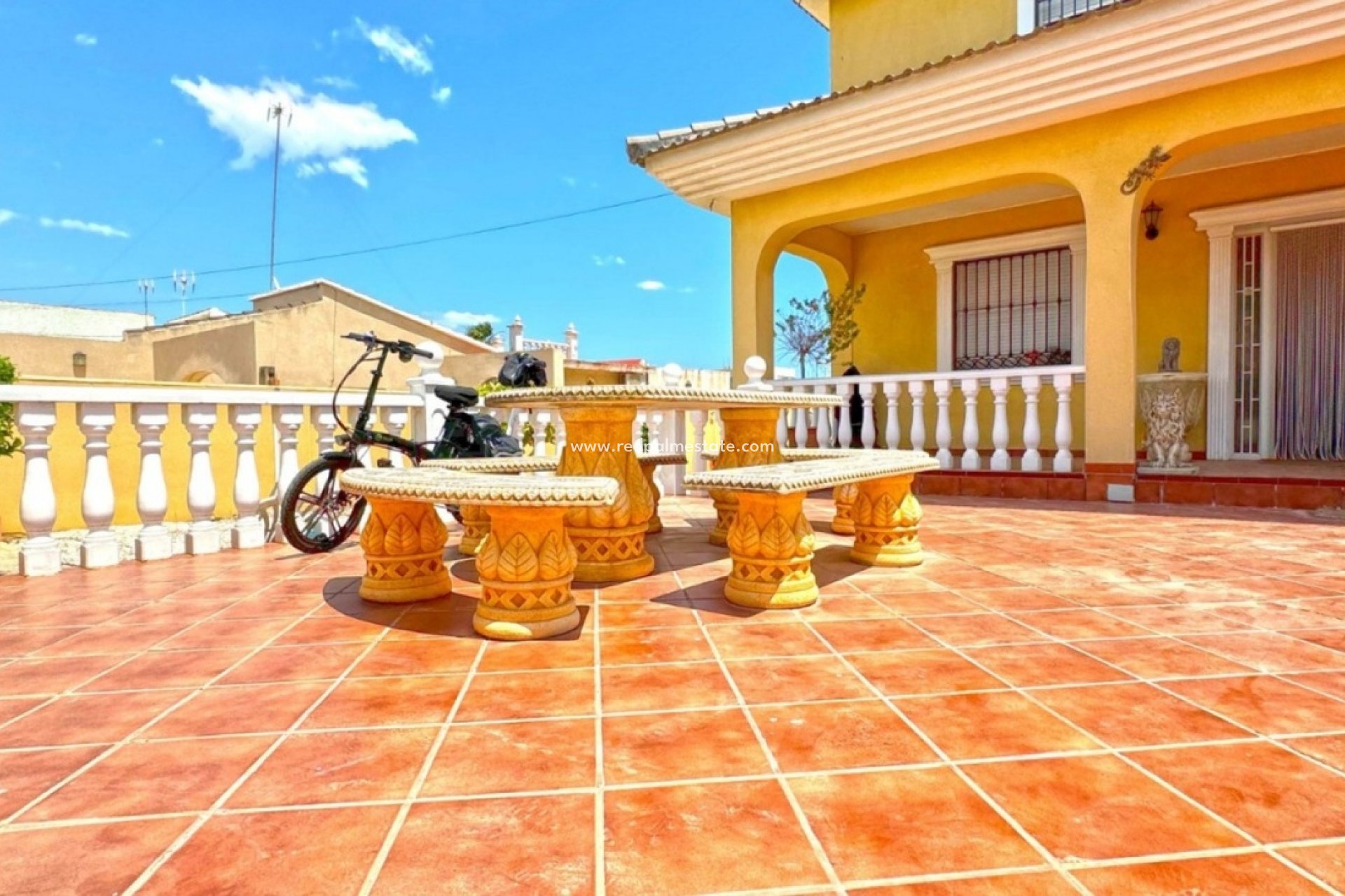 Reventa - Villa -
Torrevieja - Los balcones
