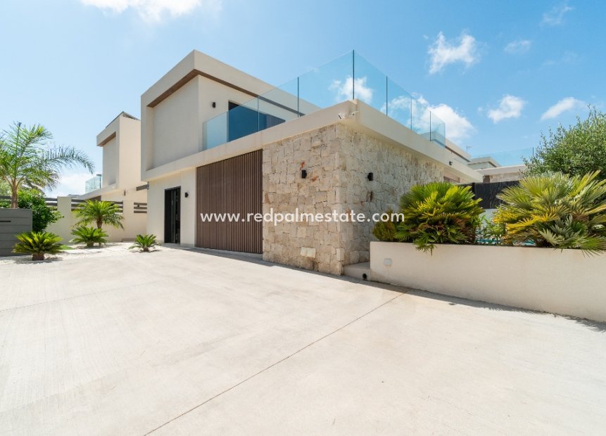 Reventa - Villa -
Torrevieja - Los balcones