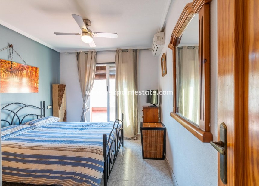 Reventa - Villa -
Torrevieja - Los balcones