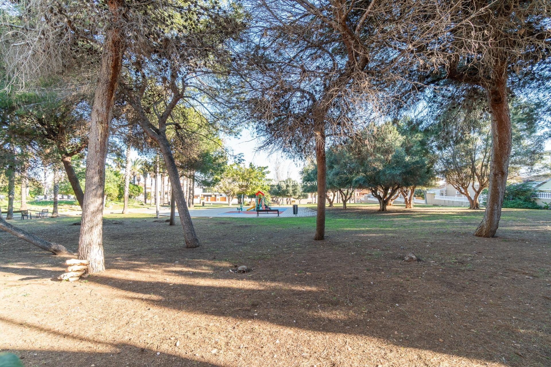 Reventa - Villa -
Torrevieja - Los balcones