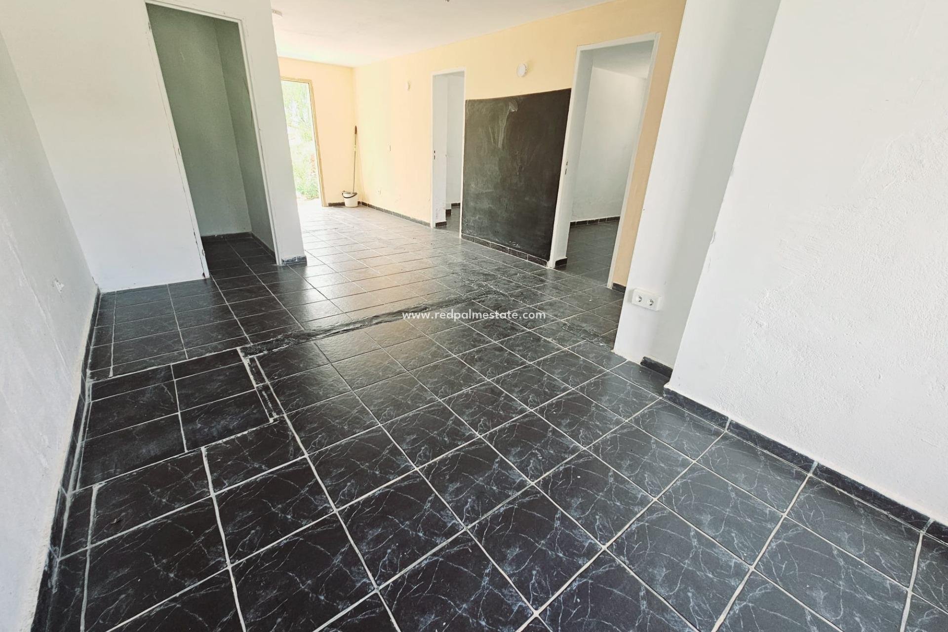 Reventa - Villa -
Torrevieja - Los balcones