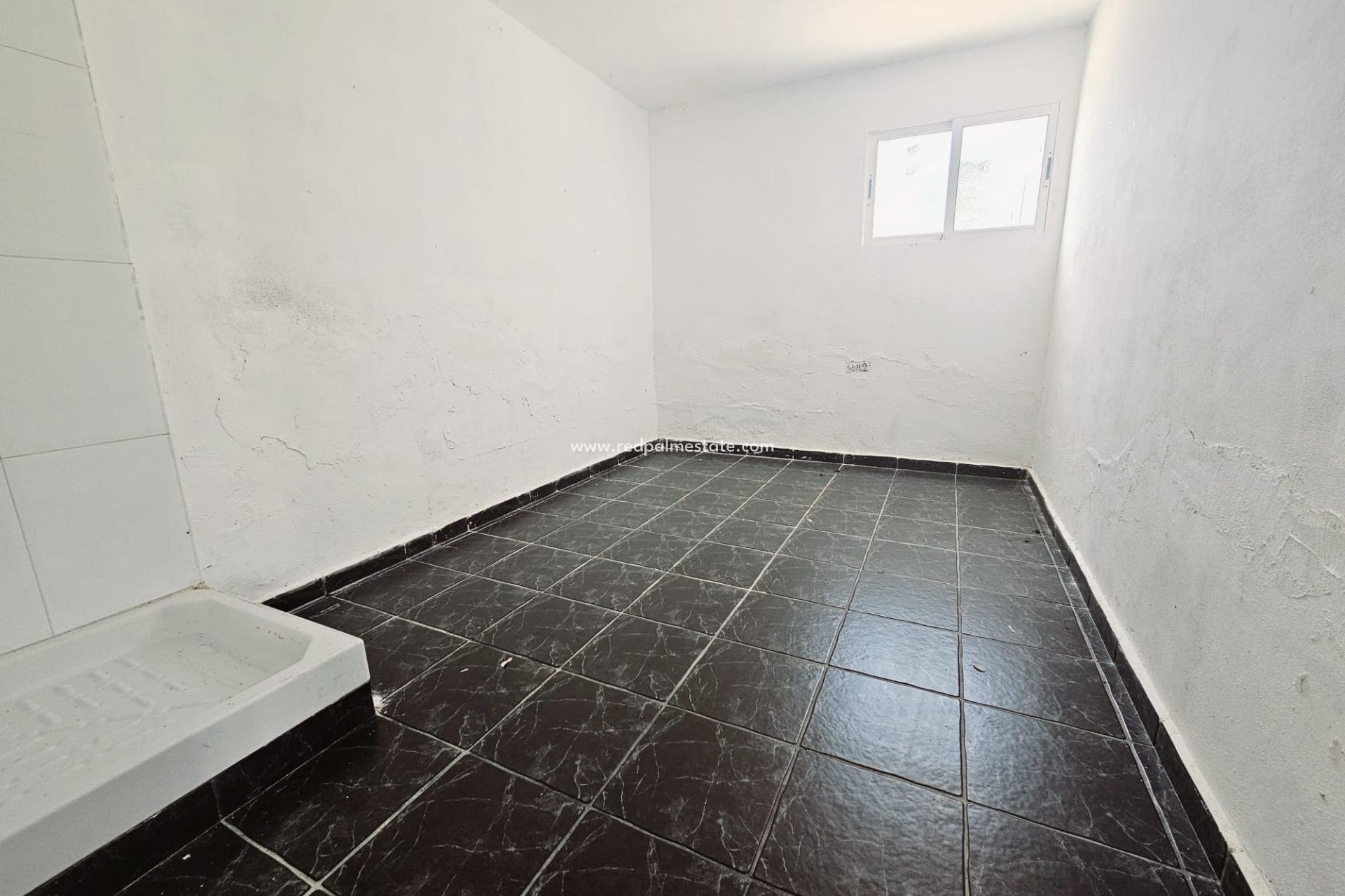 Reventa - Villa -
Torrevieja - Los balcones