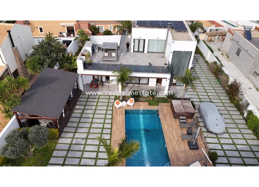 Reventa - Villa -
Torrevieja - Los balcones