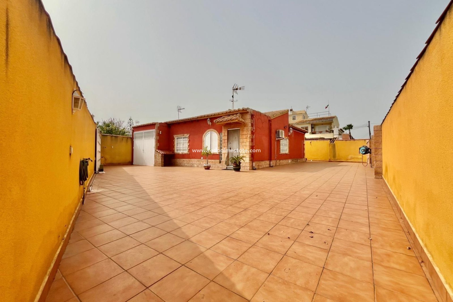 Reventa - Villa -
Torrevieja - Los balcones