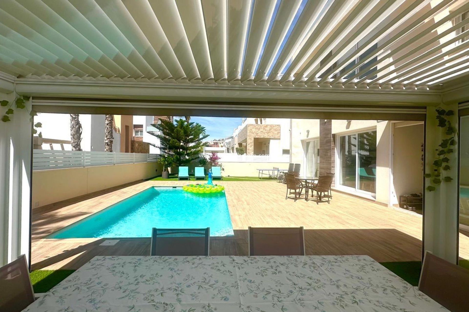 Reventa - Villa -
Torrevieja - Miramar - Torre Del Moro