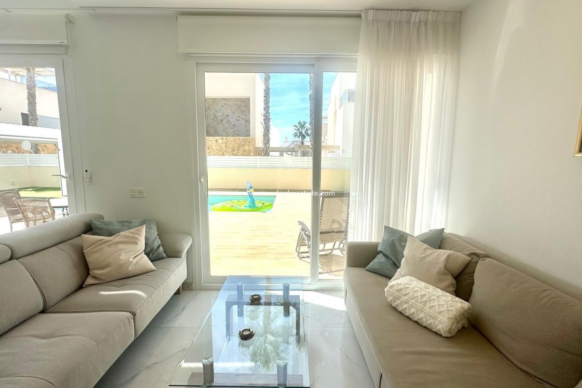 Reventa - Villa -
Torrevieja - Miramar - Torre Del Moro
