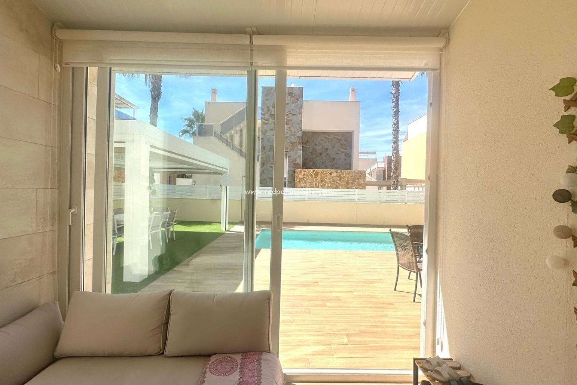Reventa - Villa -
Torrevieja - Miramar - Torre Del Moro