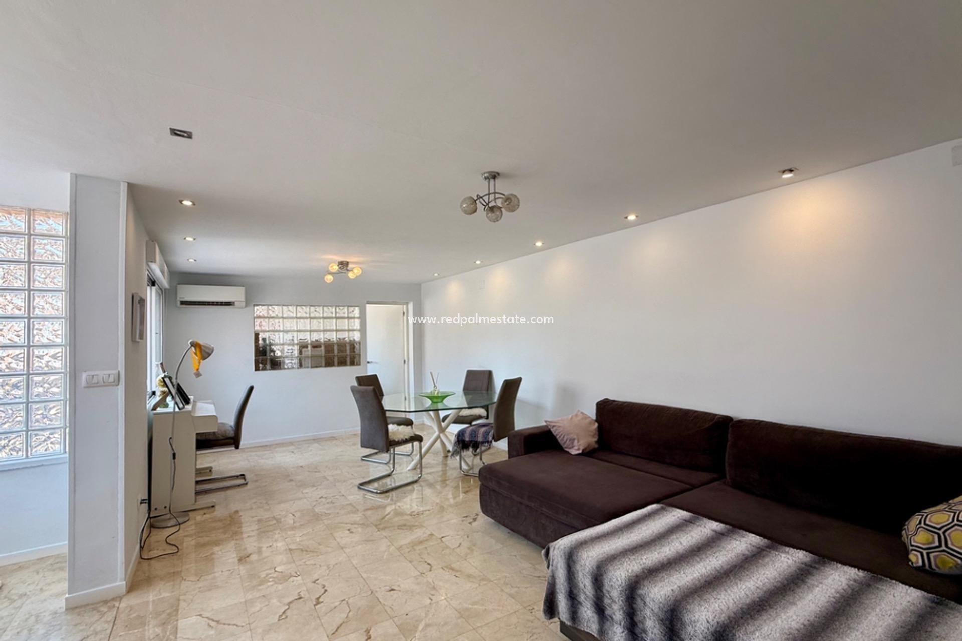 Reventa - Villa -
Torrevieja - Playa del cura