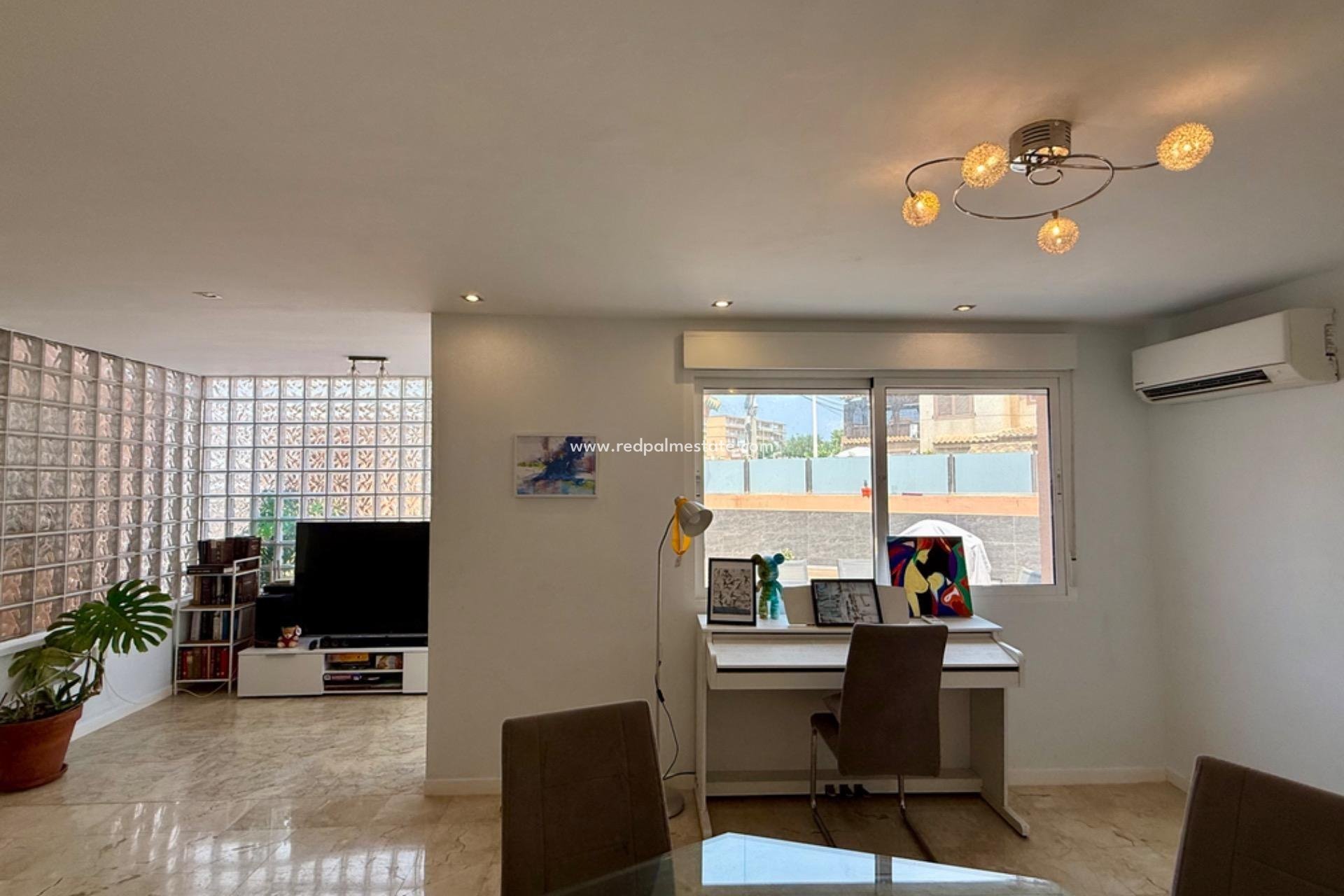 Reventa - Villa -
Torrevieja - Playa del cura