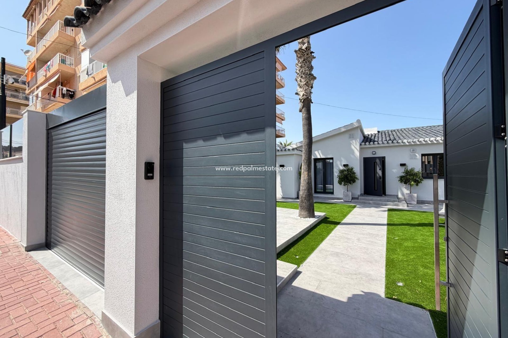 Reventa - Villa -
Torrevieja - Punta prima