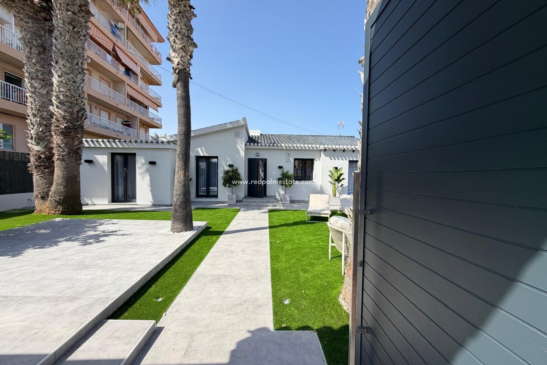Reventa - Villa -
Torrevieja - Punta prima