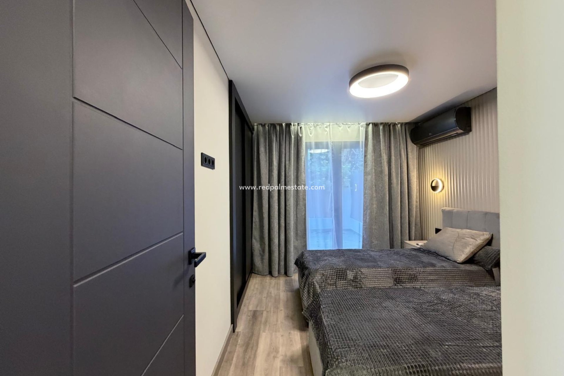 Reventa - Villa -
Torrevieja - Punta prima