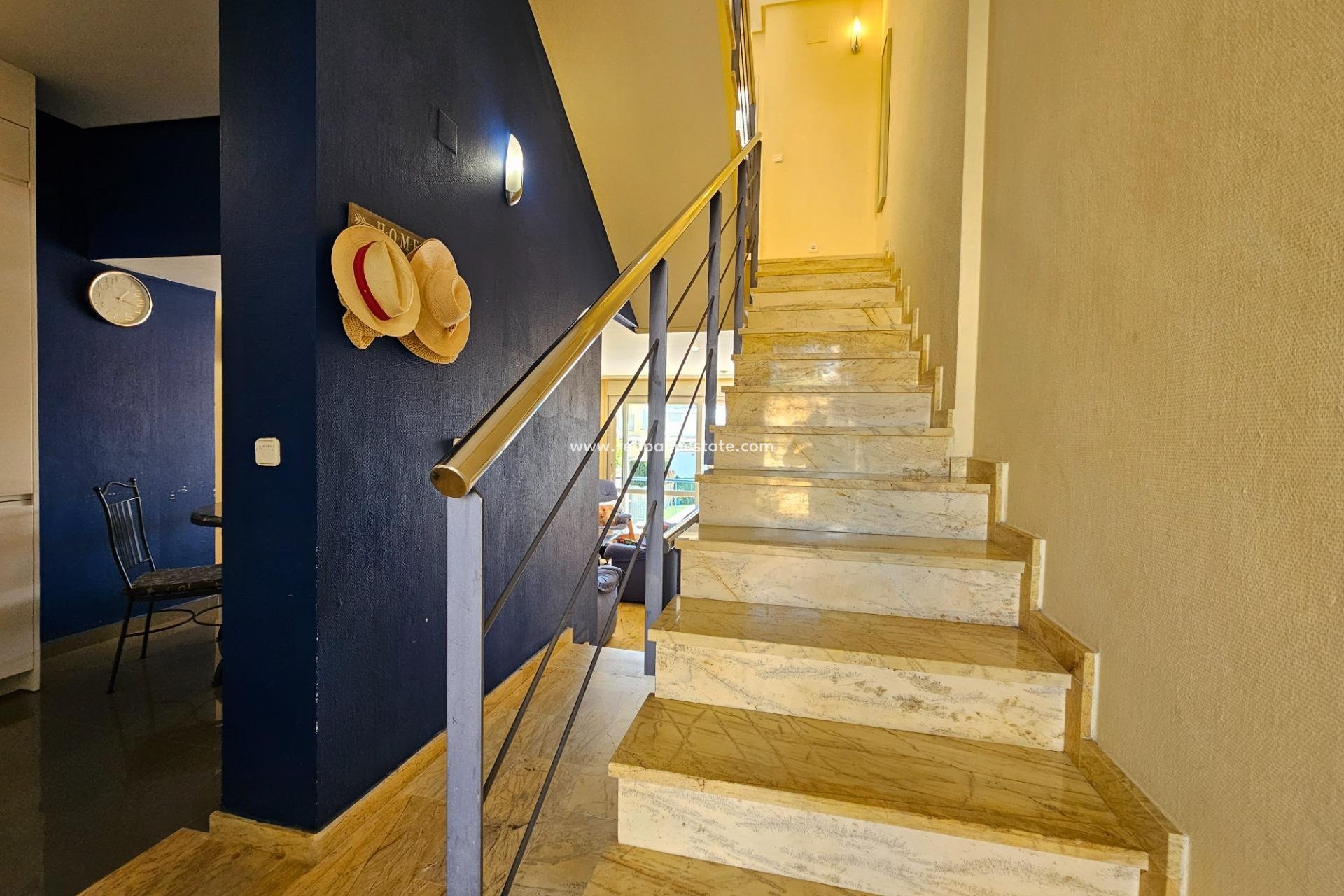 Reventa - Villa -
Torrevieja - Punta prima