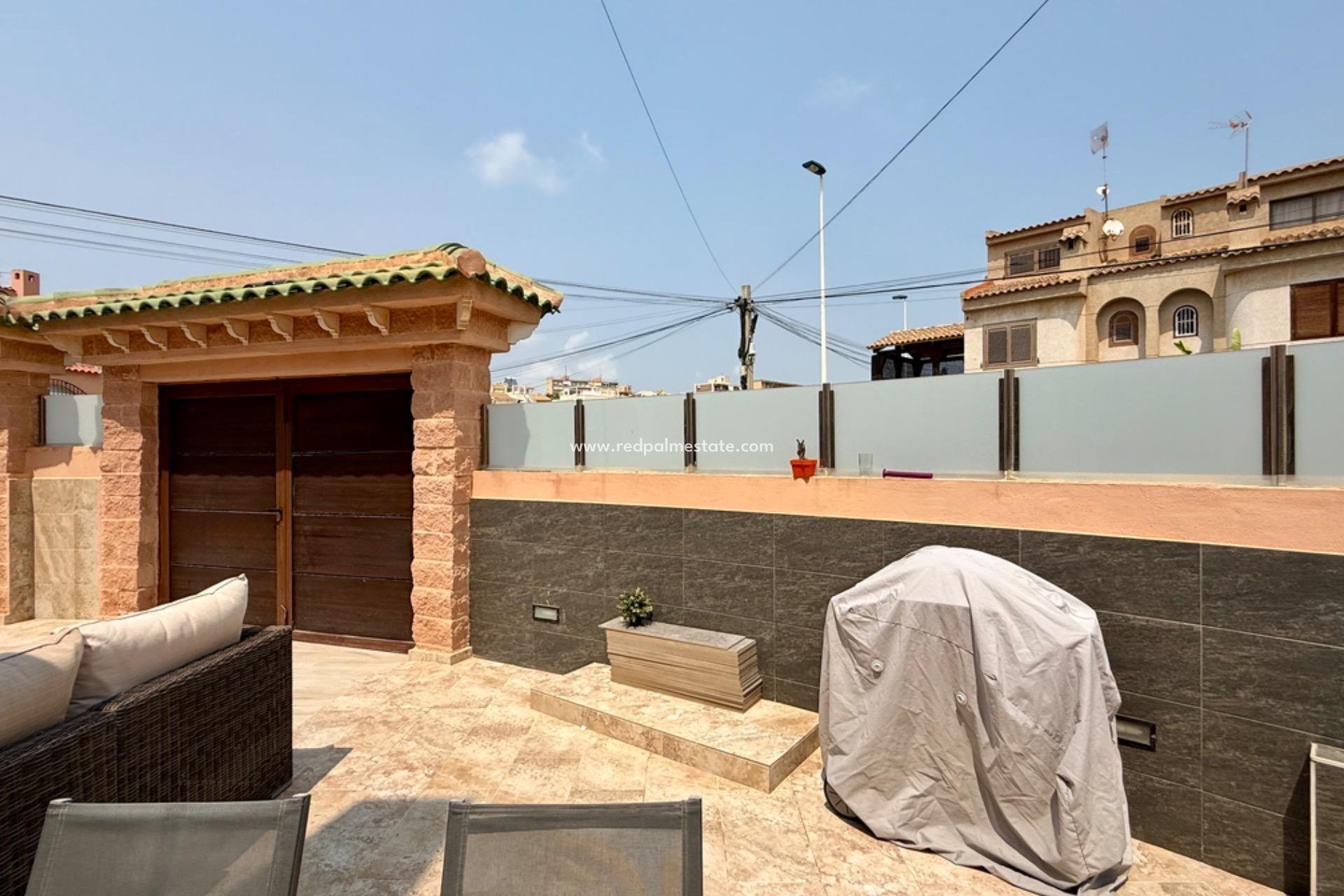 Reventa - Villa -
Torrevieja - Rosaleda-los frutales