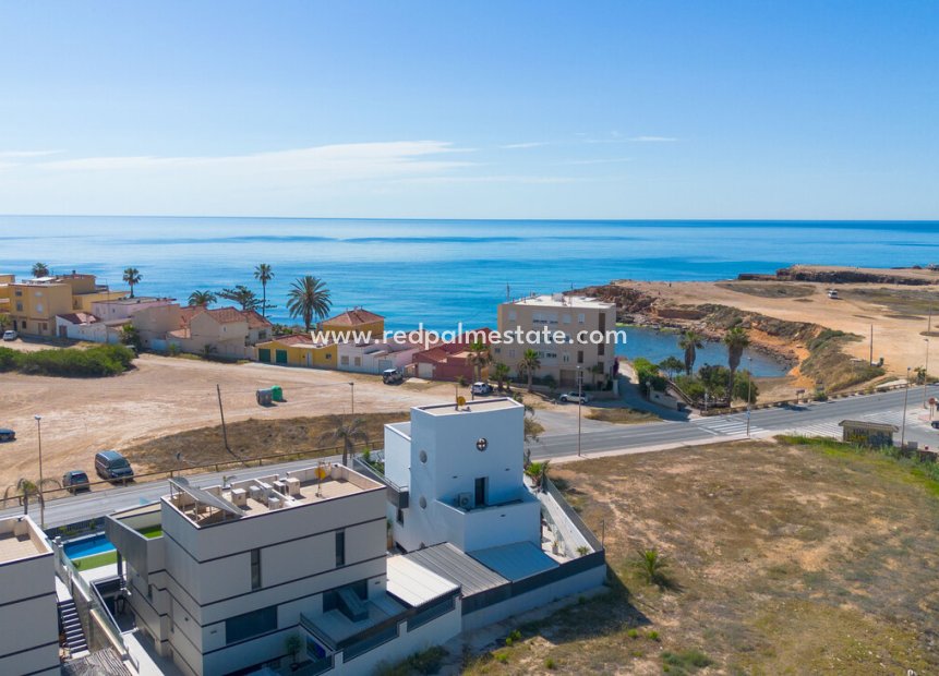 Reventa - Villa -
Torrevieja - Rosaleda