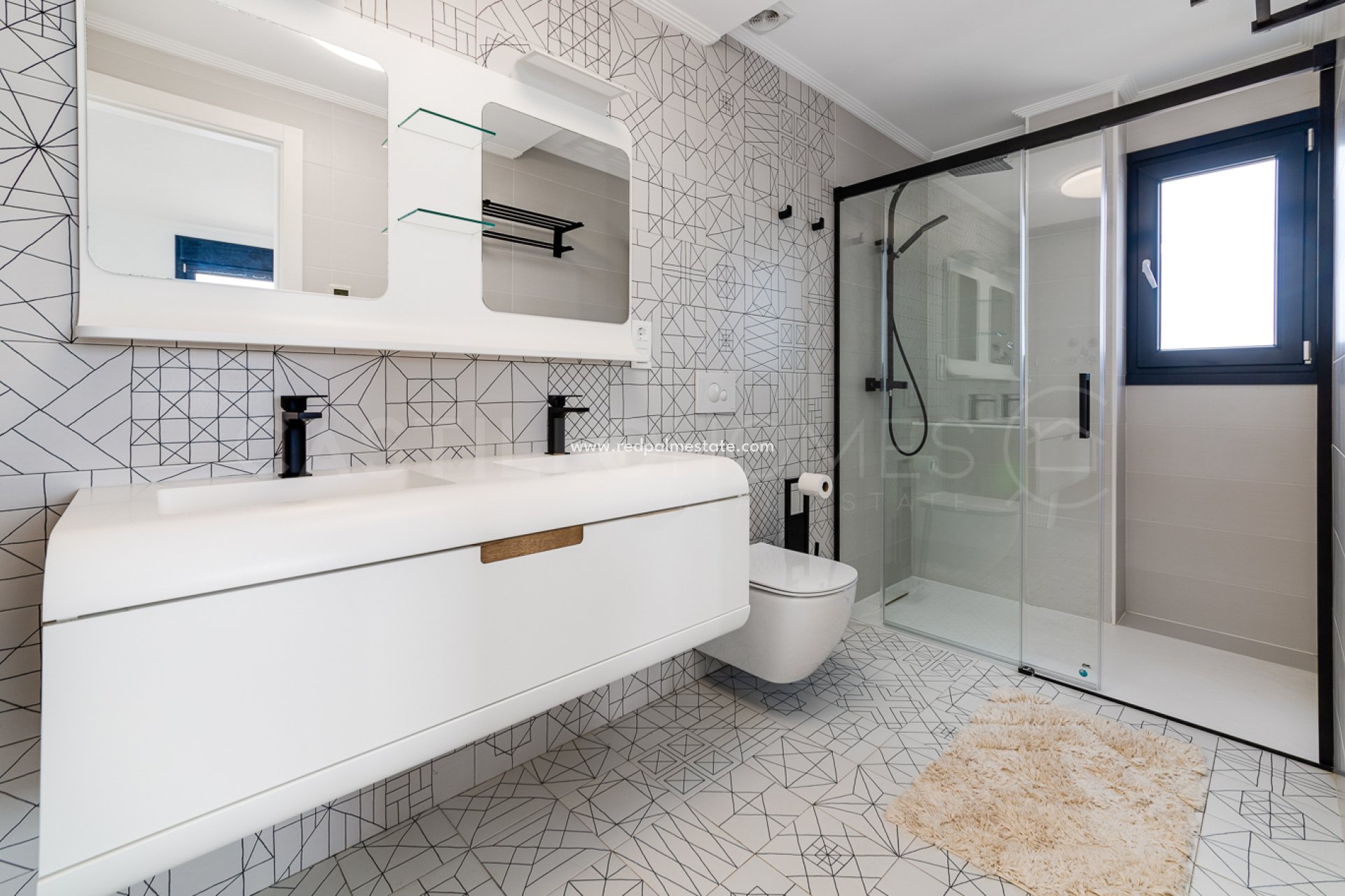 Reventa - Villa -
Torrevieja - Torre del moro