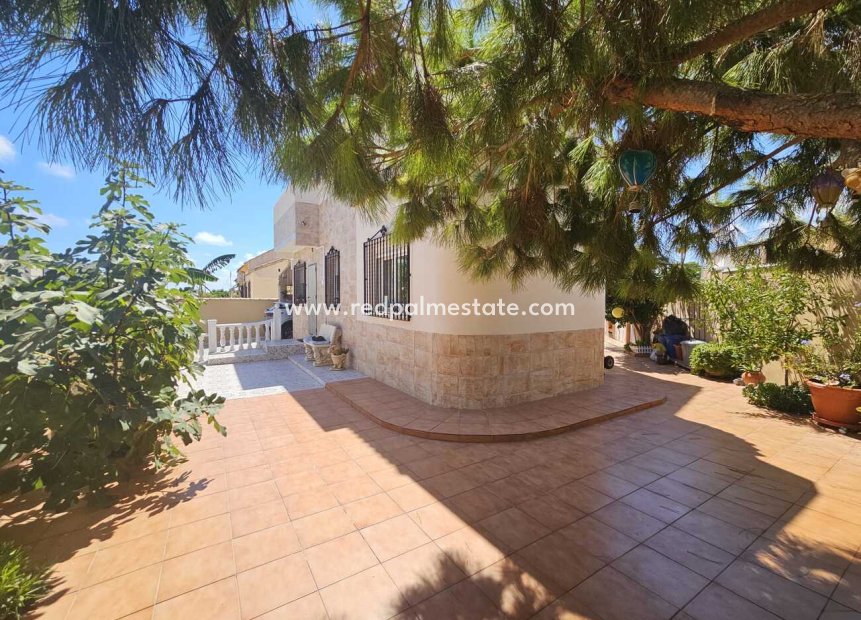 Reventa - Villa -
Torrevieja - Torre del moro