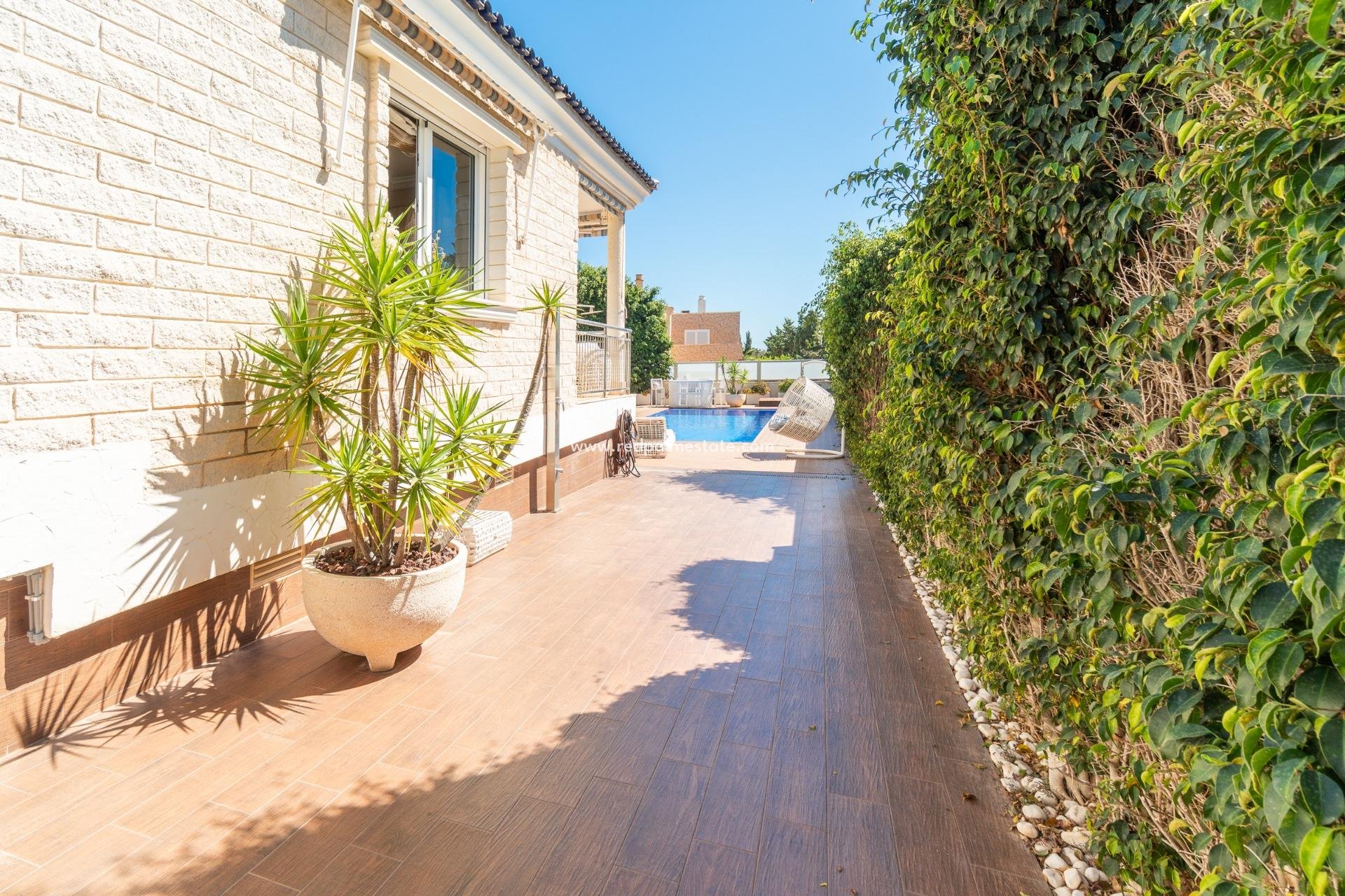 Reventa - Villa -
Torrevieja - Torre la mata