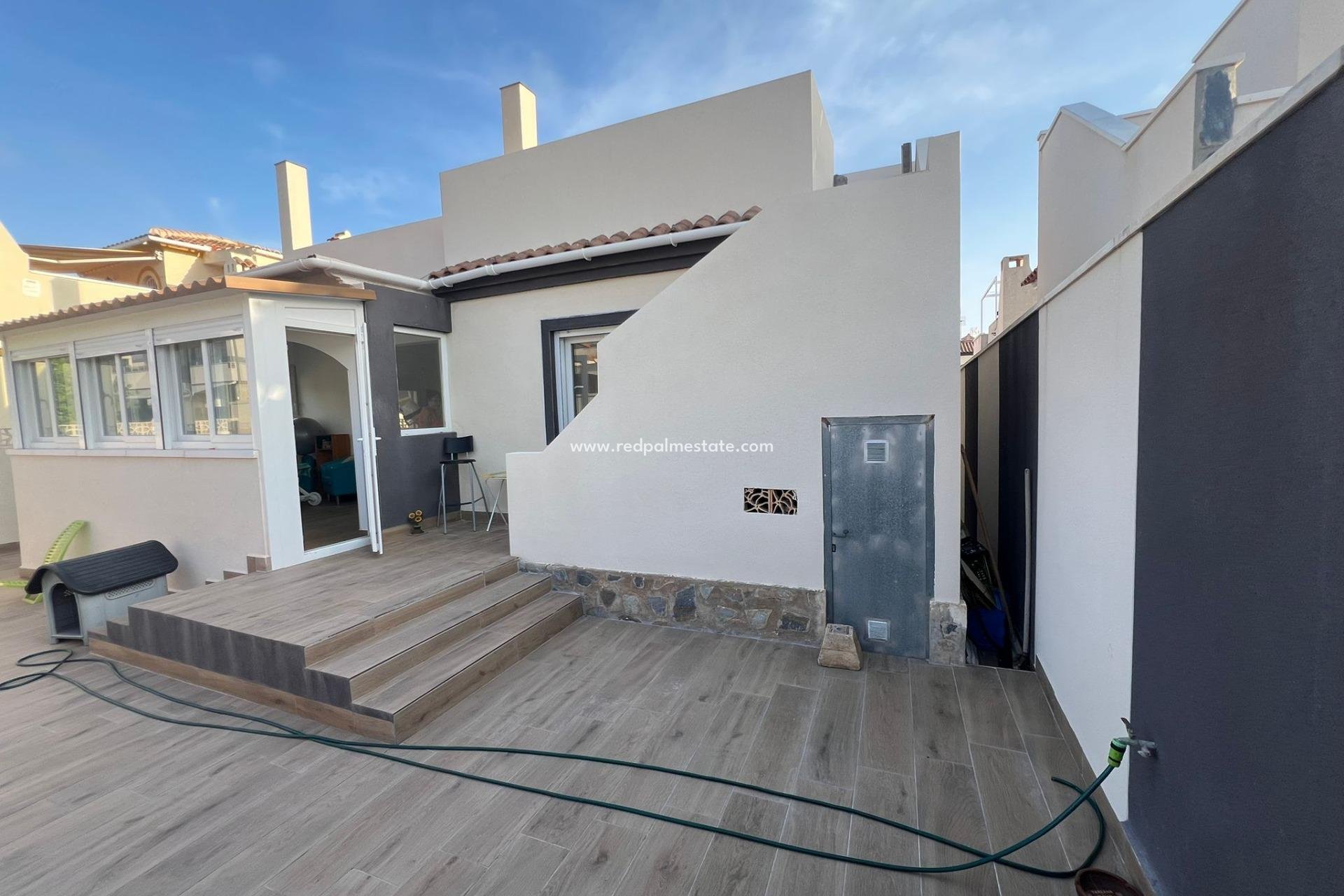 Reventa - Villa -
Torrevieja - Torreblanca