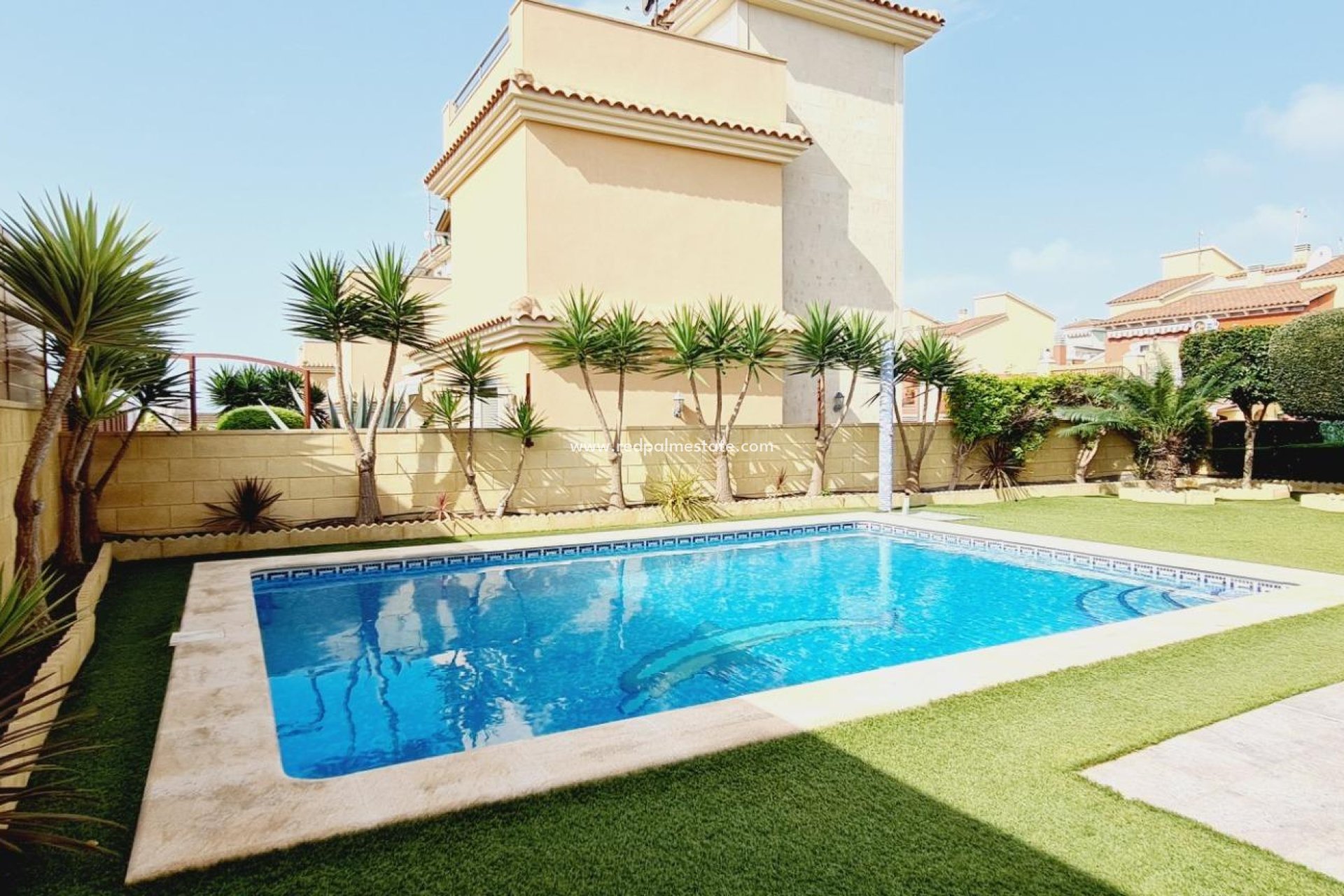 Reventa - Villa -
Torrevieja - Torrejón