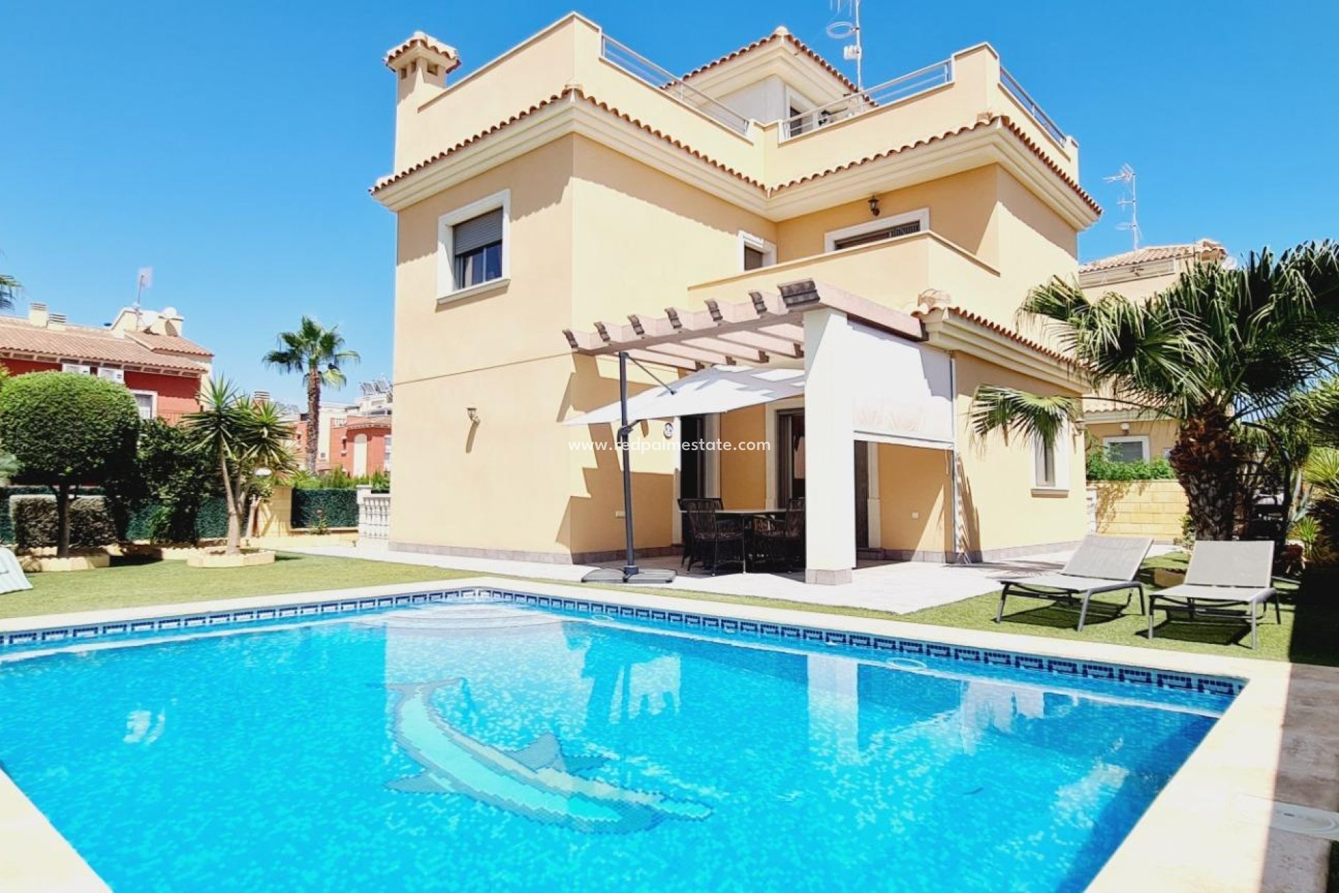 Reventa - Villa -
Torrevieja - Torrejón