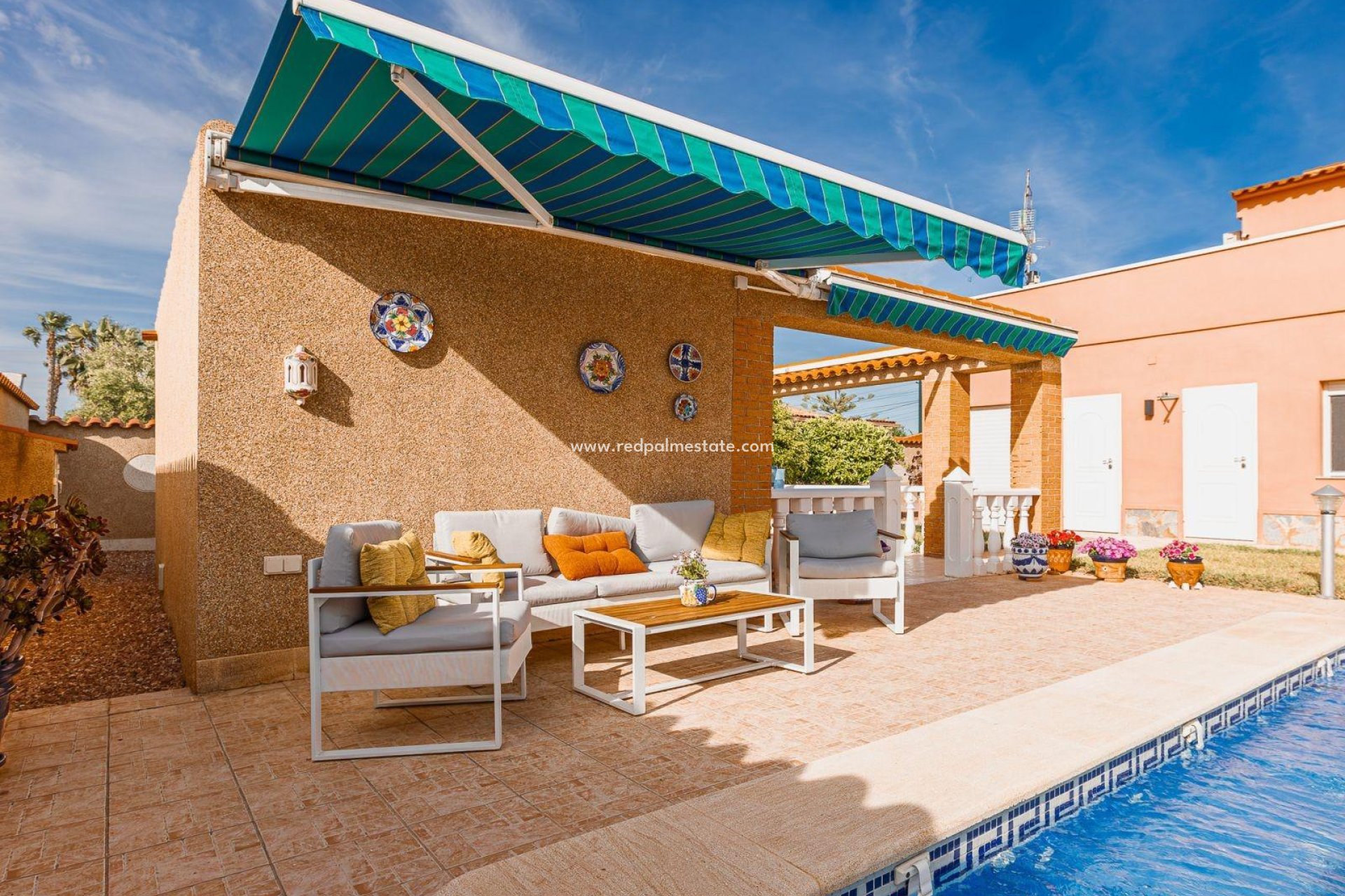 Reventa - Villa -
Torrevieja - Torreta