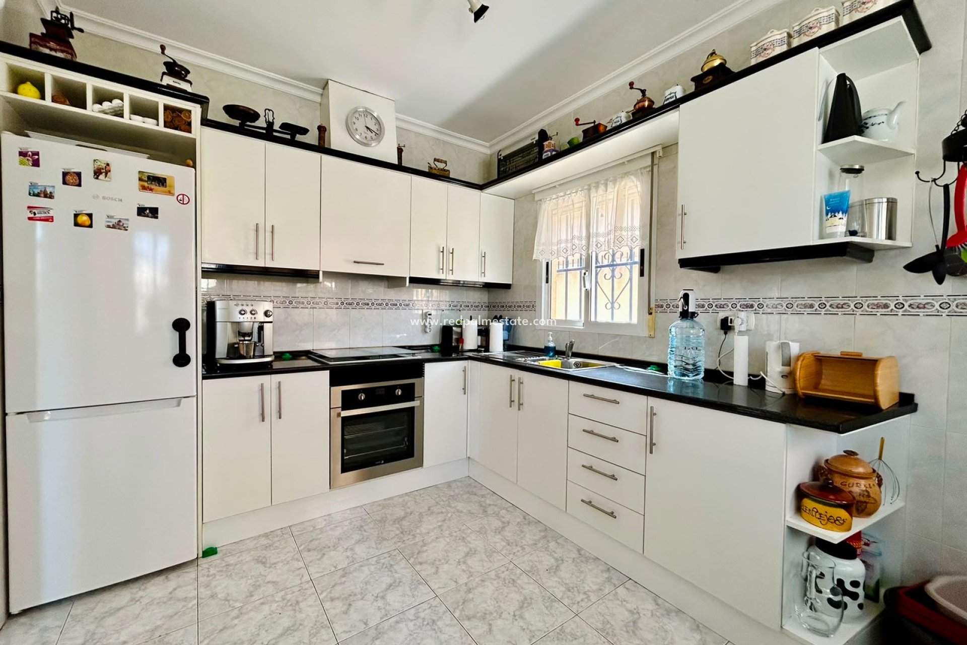 Reventa - Villa -
Torrevieja