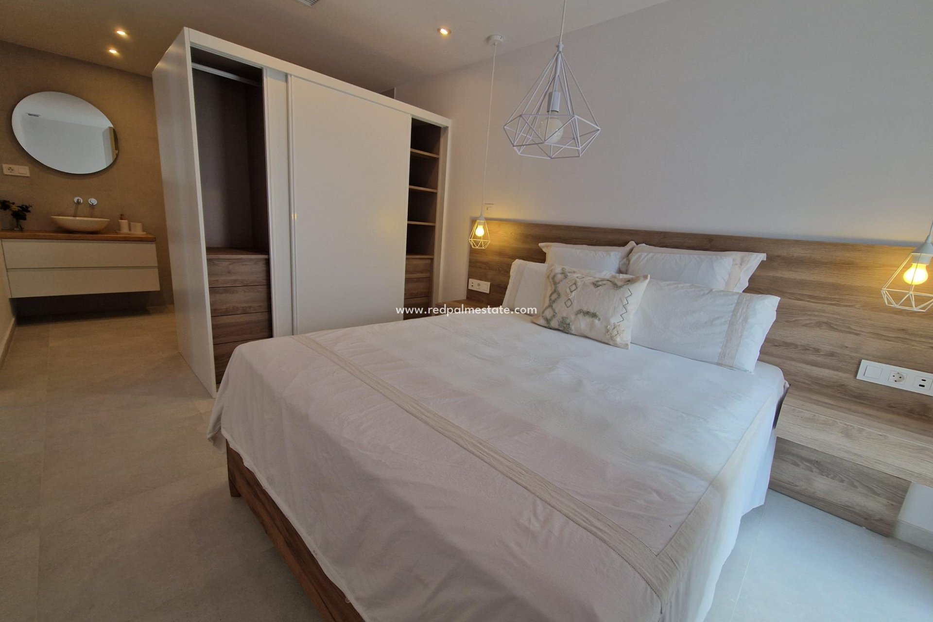 Reventa - Villa -
Torrevieja