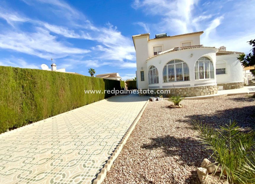 Reventa - Villa -
Torrevieja