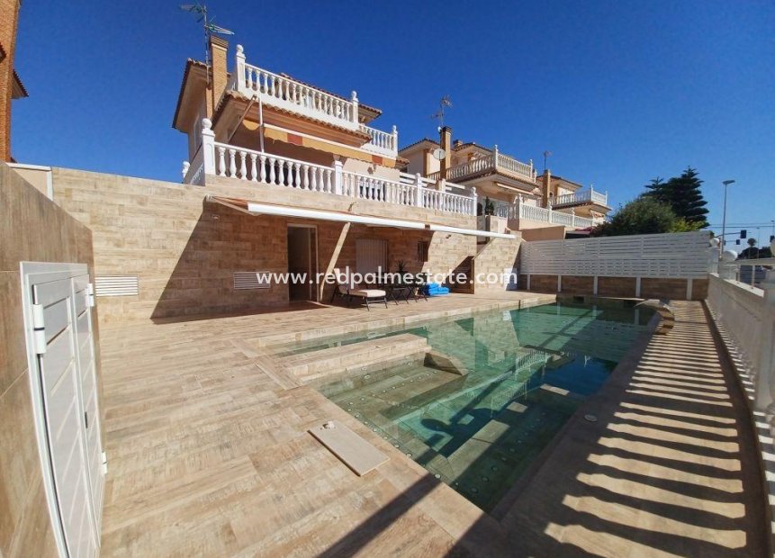 Reventa - Villa -
Torrevieja