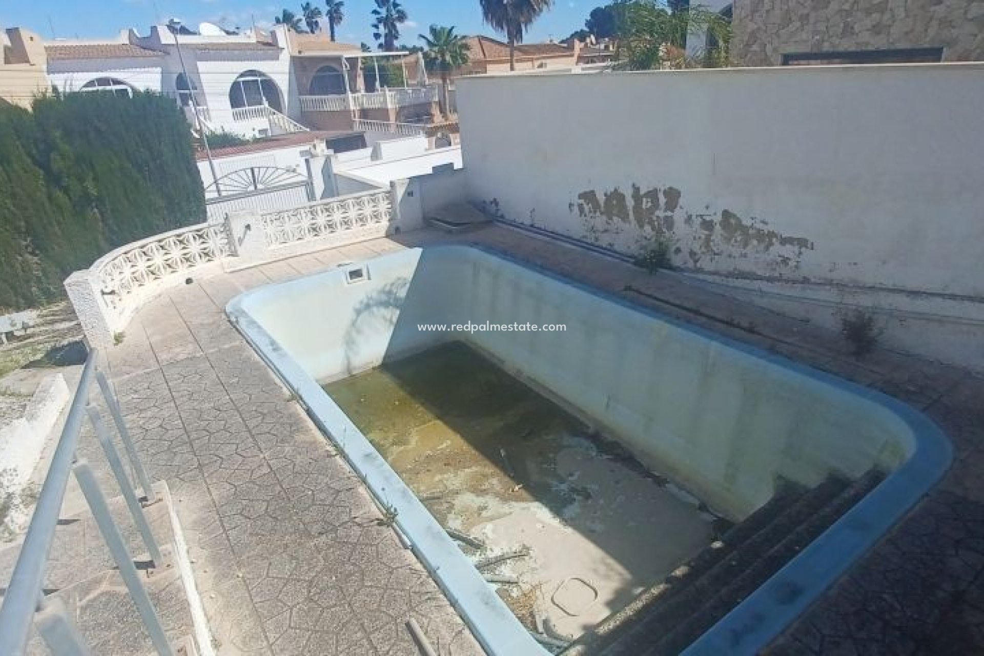 Reventa - Villa -
Torrevieja