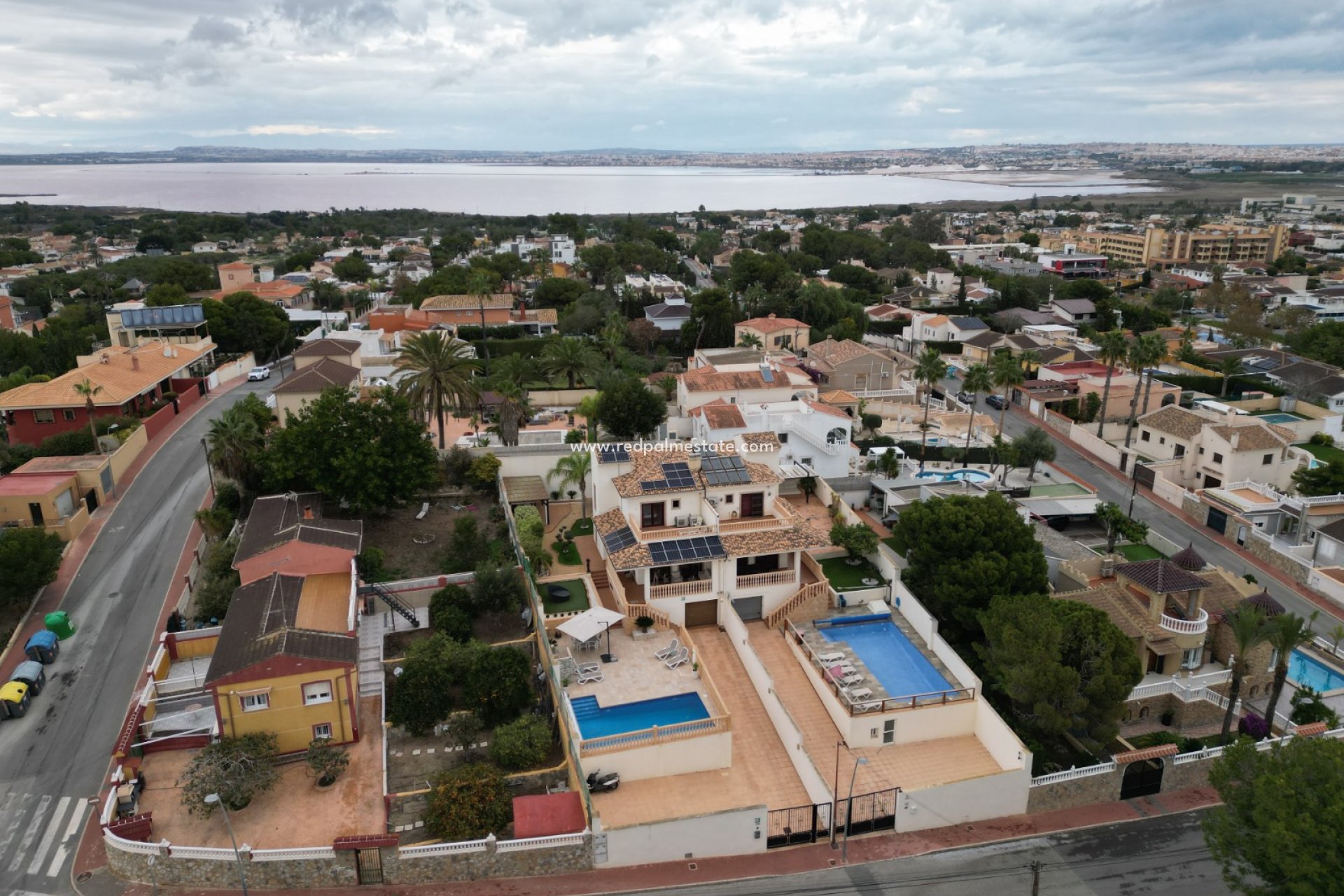 Reventa - Villa -
Torrevieja