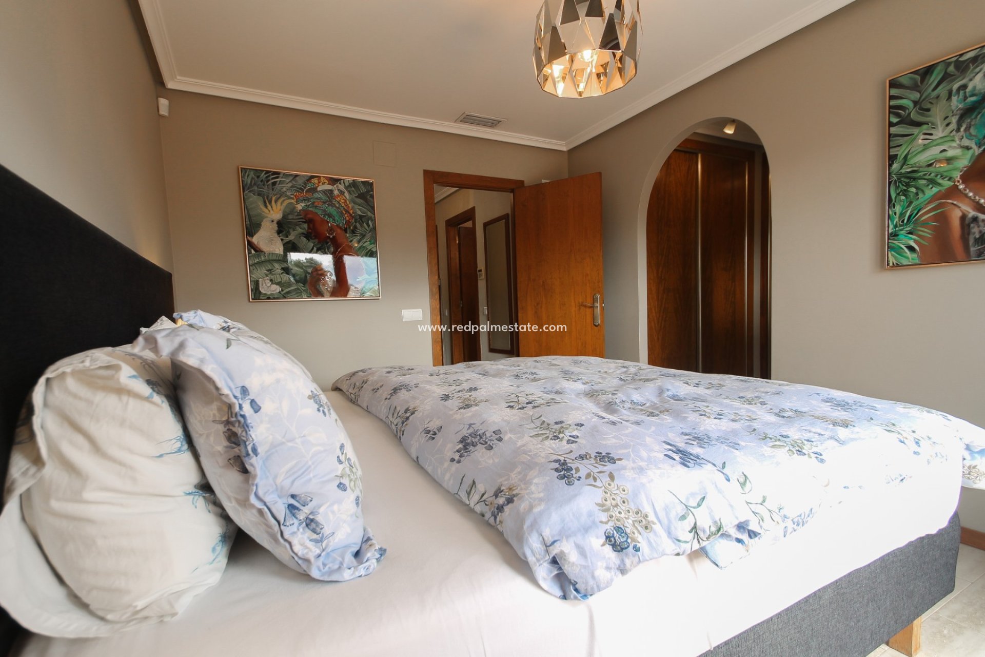 Reventa - Villa -
Torrevieja