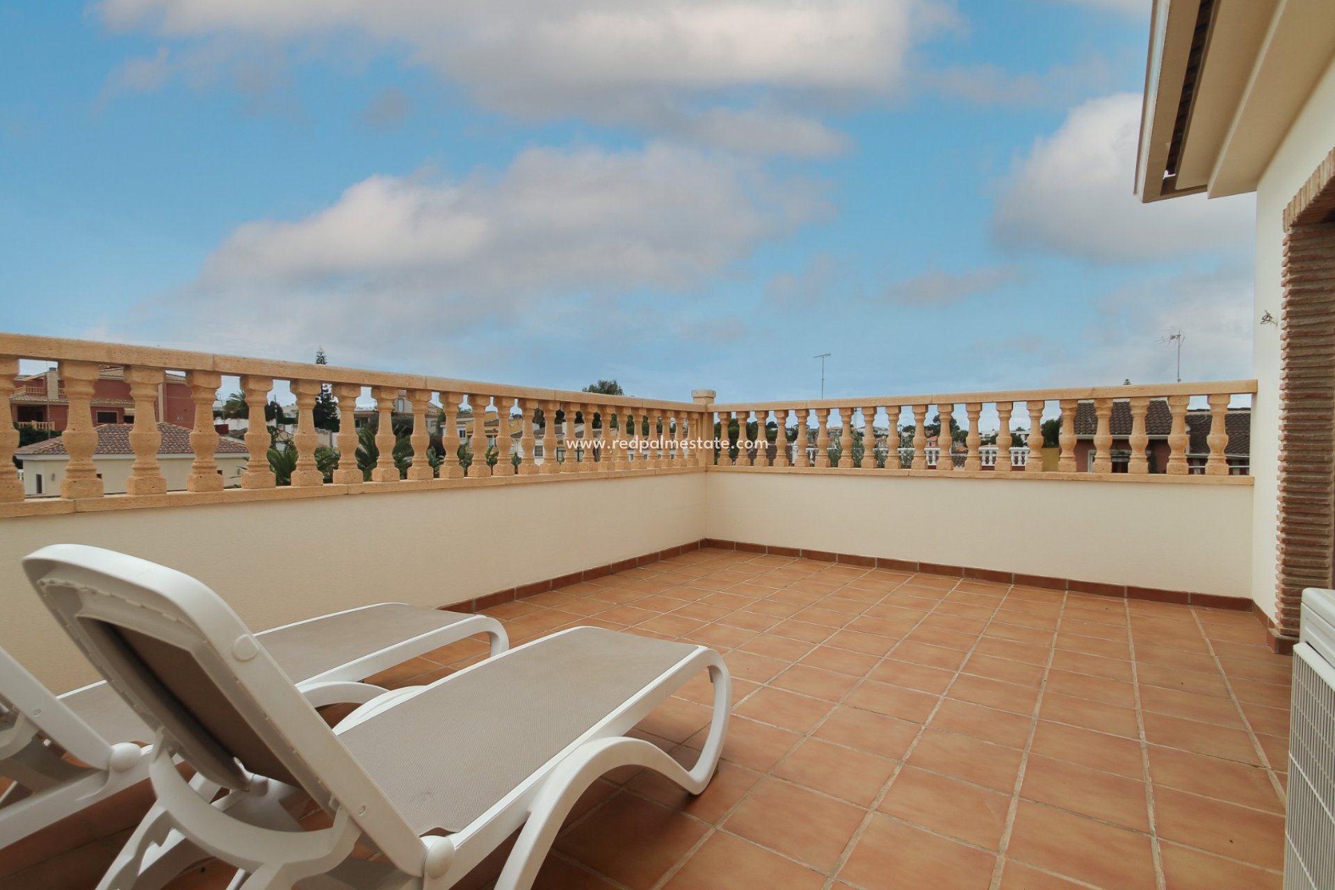 Reventa - Villa -
Torrevieja